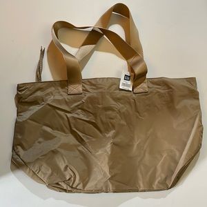 Gap beige/khaki nylon shopper/tote bag w/shoulder straps/zipper/inside pocket